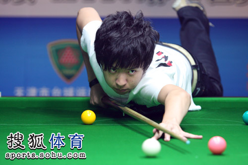 向于以中推 向于以中推