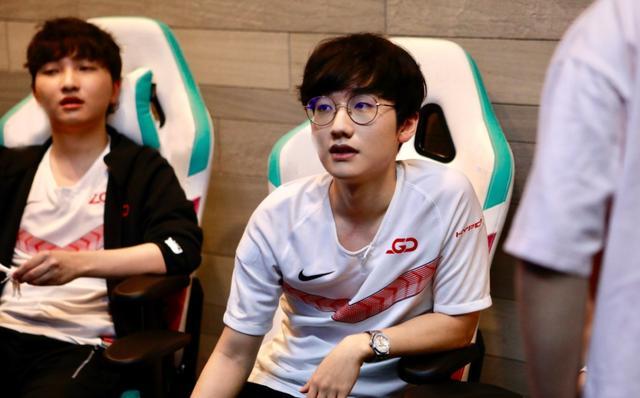 若欧足联更 若欧足联更